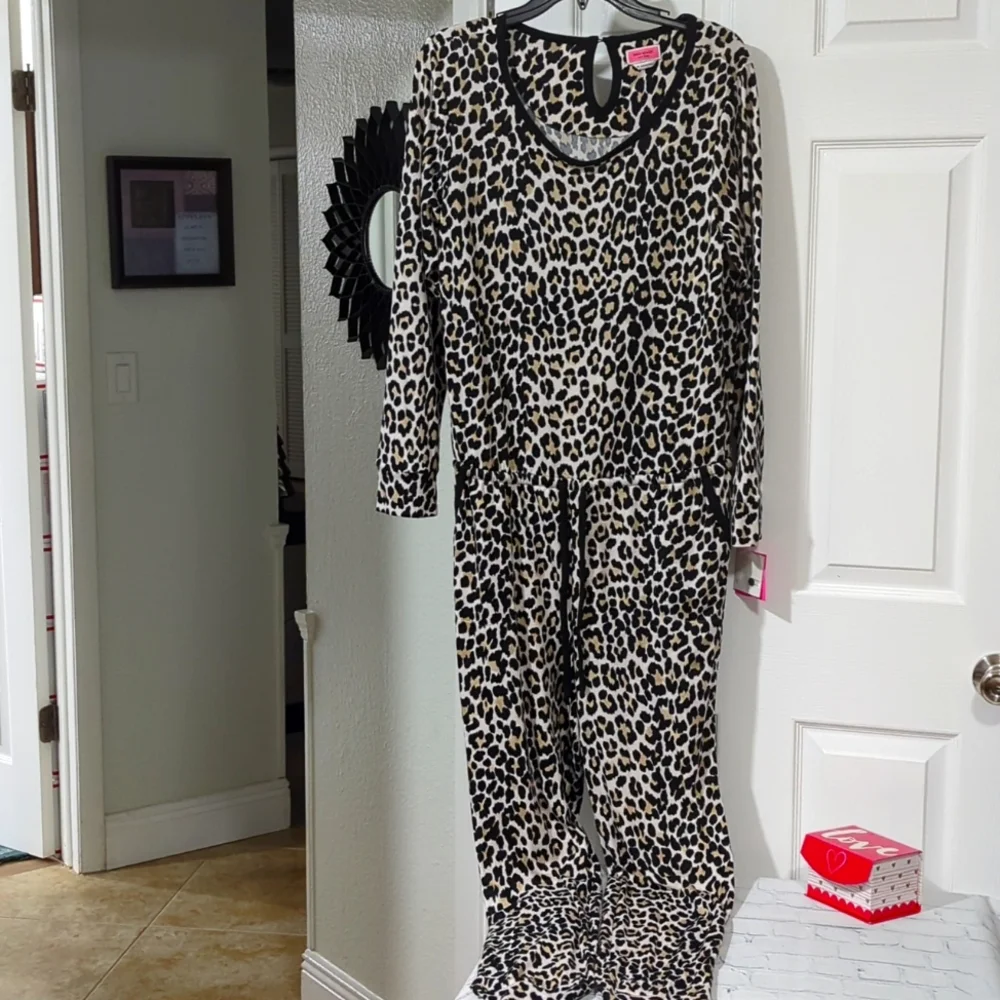NWT KATE SPADE CHEETAH MEDIUM LOUNGING ROMPER